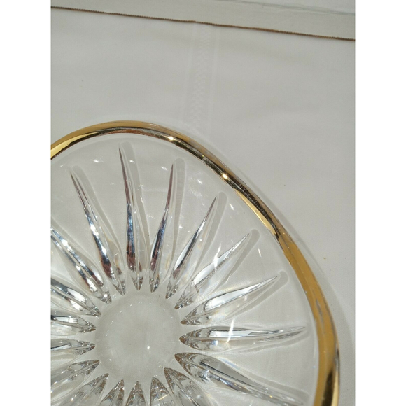 Mikasa Slovenia Crystal Dish with Scalloped Edges and Gold Trim - Picture 3 of 6